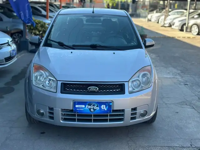 Carro Ford Fiesta Sedan 2010 1.6 (Flex)