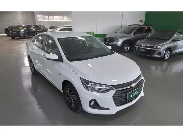 Carro Chevrolet Onix Plus 2025 LT 1.0