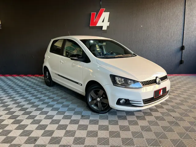 Carro Volkswagen Fox 2017 1.6 MSI Run (Flex)