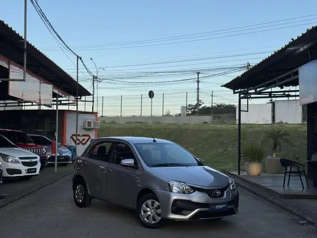 Carro Toyota Etios 2018 XS 1.5 (Aut) (Flex)