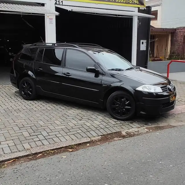 Carro Renault Megane Grand Tour 2013 Mégane Grand Tour Dynamique 1.6 16V (flex)