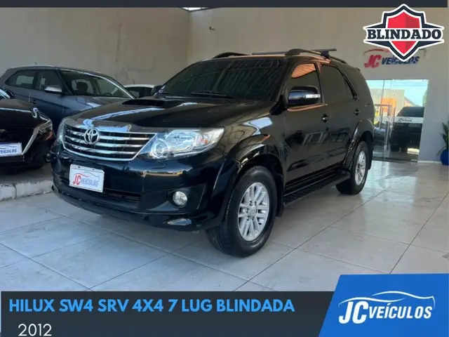 Carro Toyota Hilux SW4 2012 SRV 3.0 4X4 (7 Lugares)