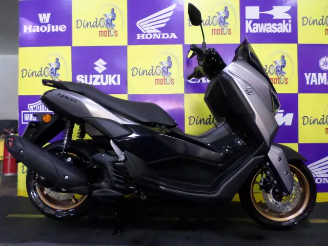 Moto Yamaha NMax 2025 Connected 160 ABS