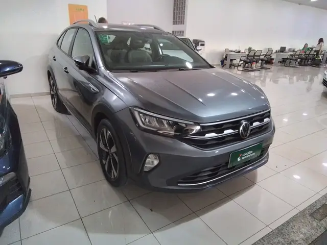 Carro Volkswagen Nivus 2024 Highline 200 TSI