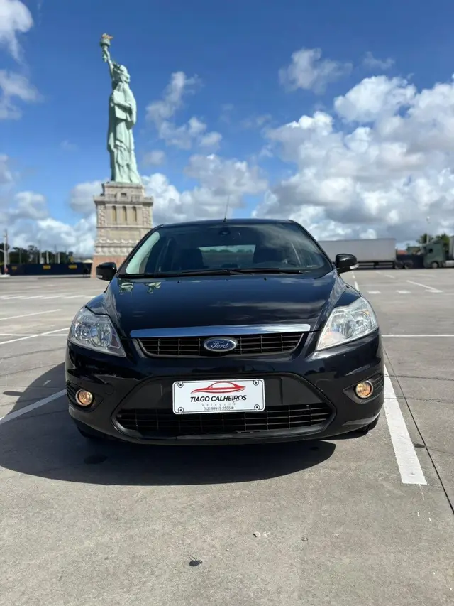 Carro Ford Focus Hatch 2013 GLX 2.0 16V (Flex) (Aut)