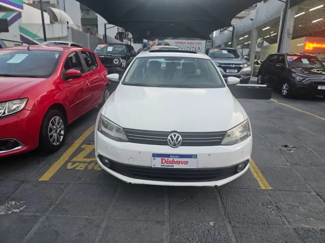 Carro Volkswagen Jetta 2014 2.0 Comfortline (Flex)