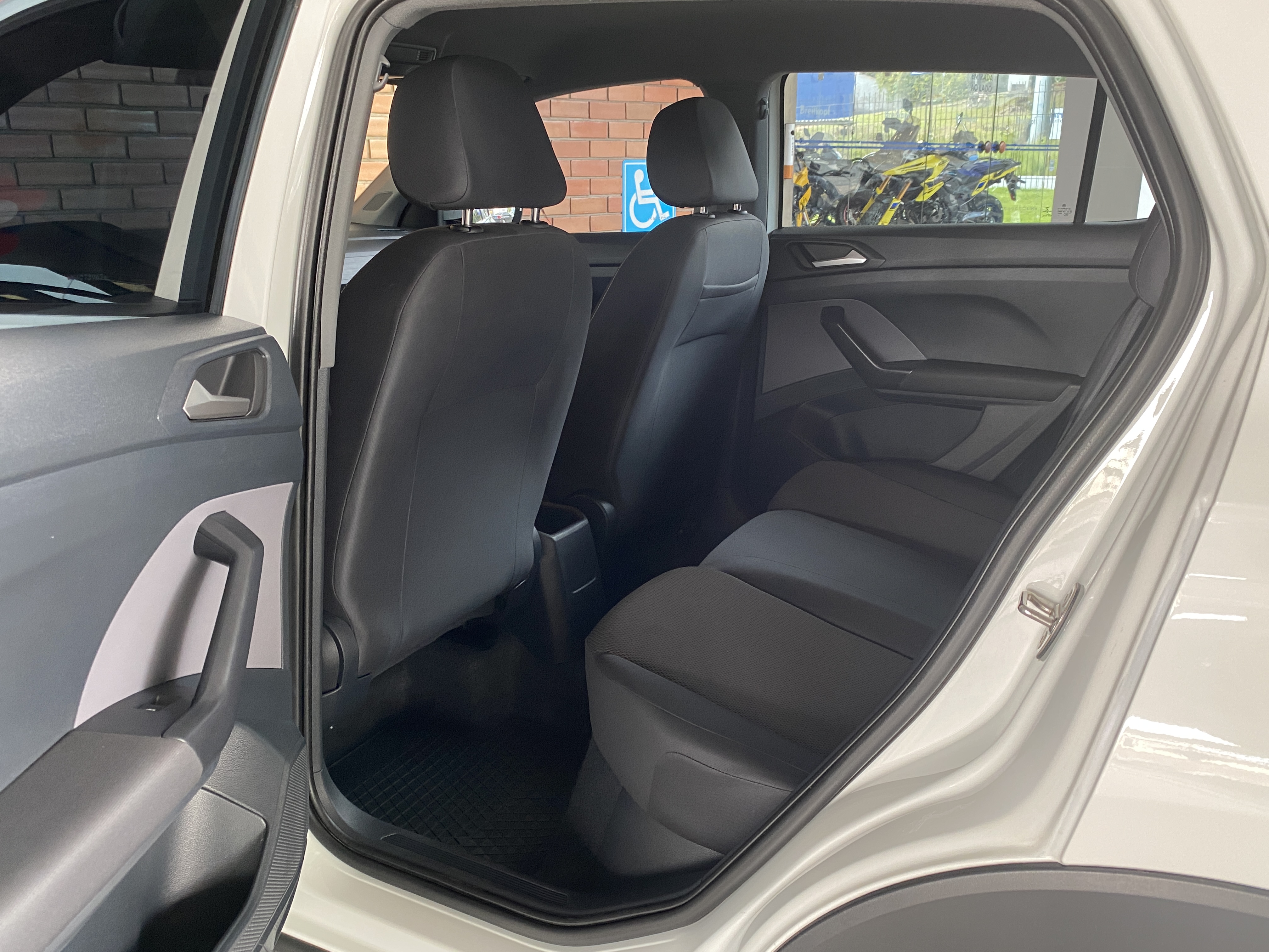 VW - Volkswagen-T-Cross-1.0 200 TSI Sense (Aut) (Flex)