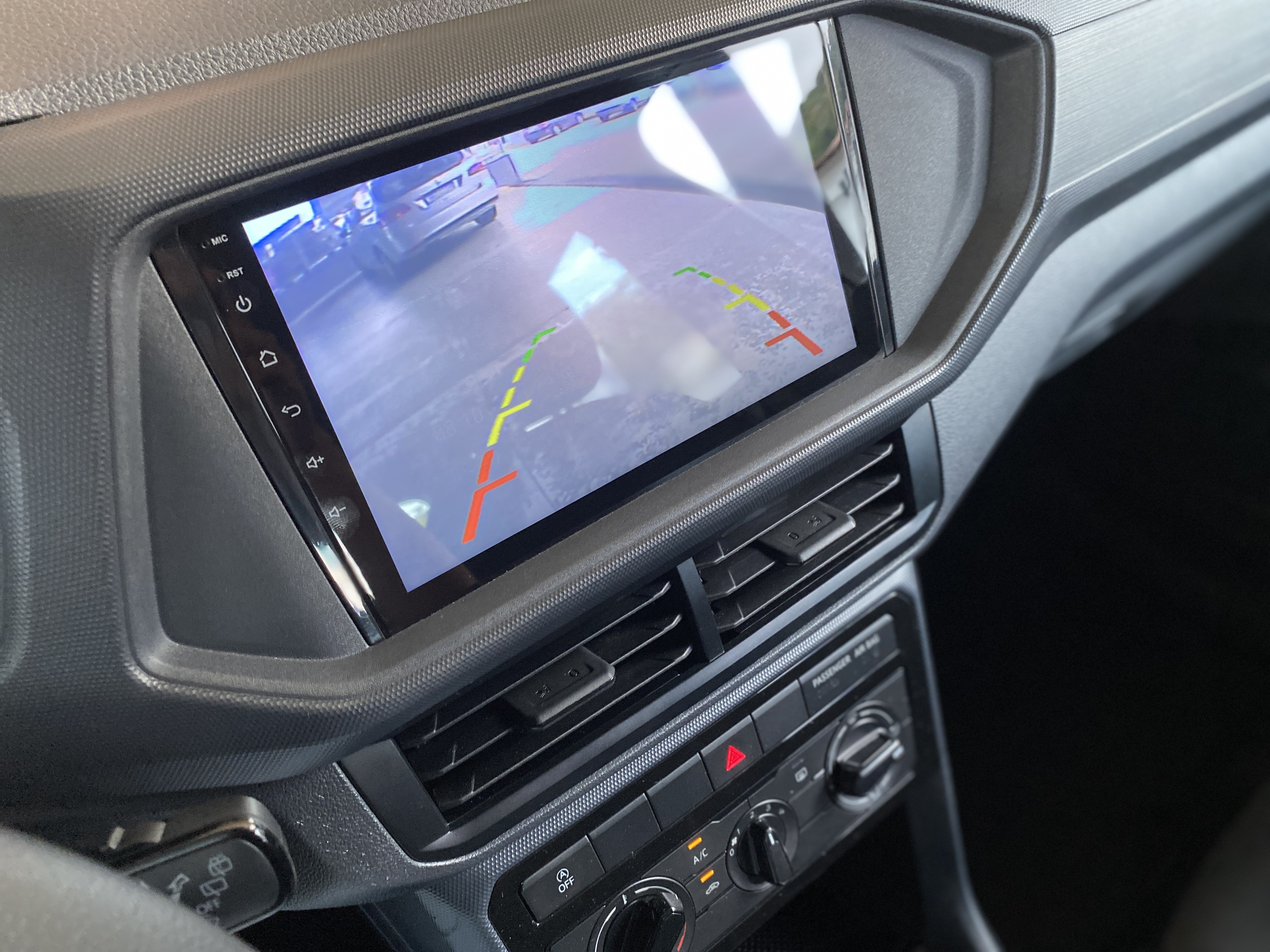 VW - Volkswagen-T-Cross-1.0 200 TSI Sense (Aut) (Flex)