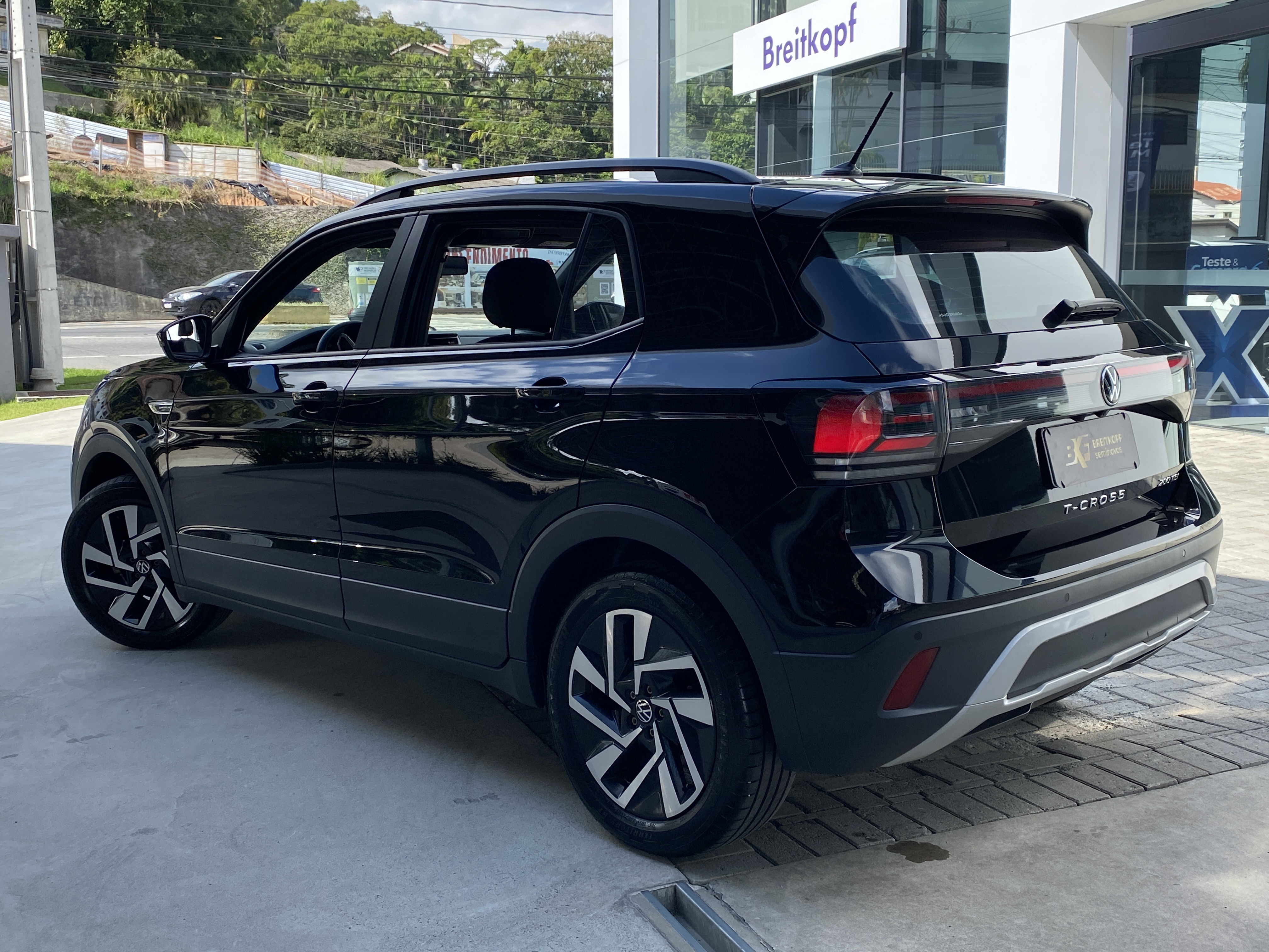 VW - Volkswagen-T-Cross-1.0 200 TSI Comfortline (Aut) (Flex)