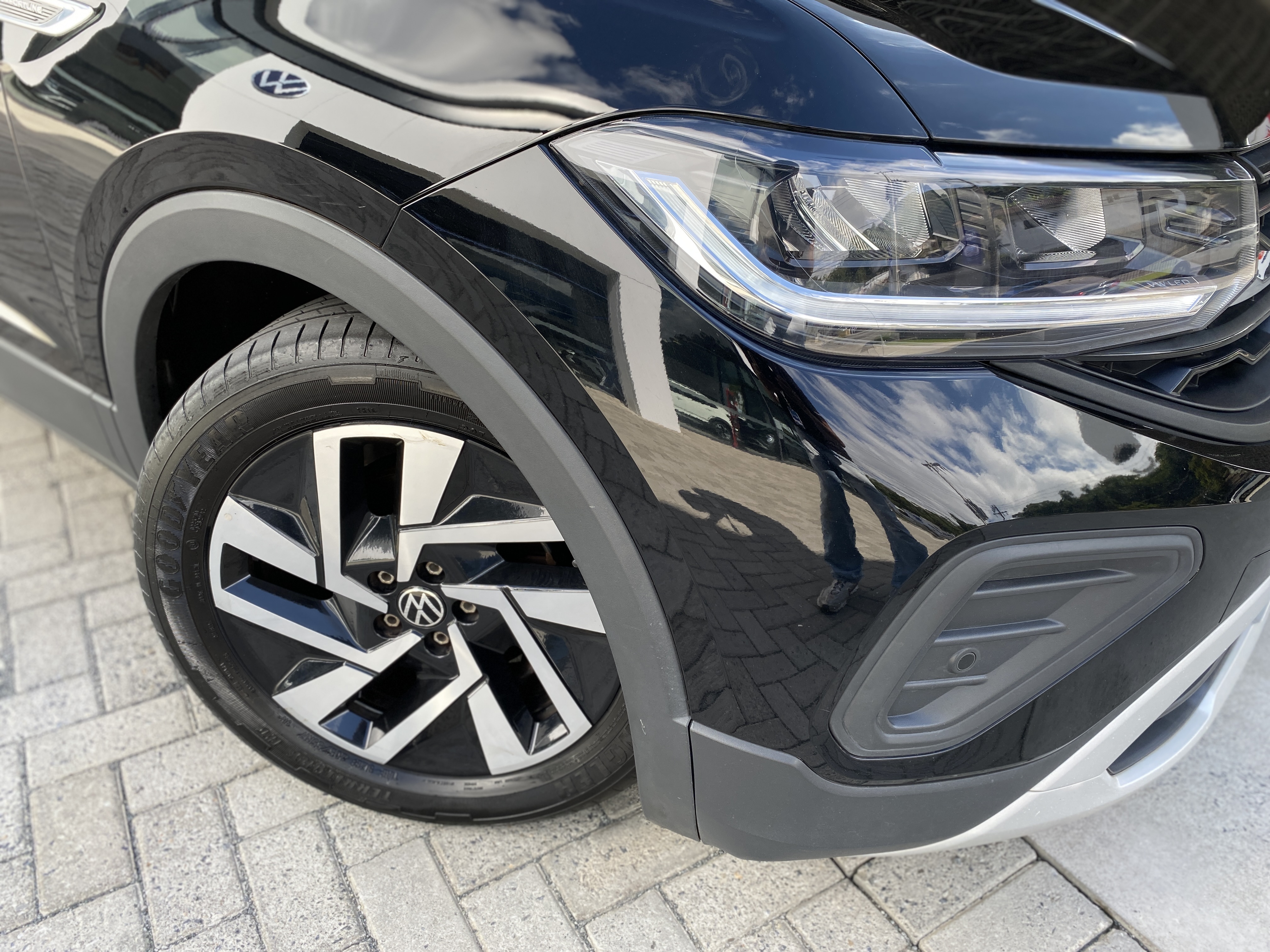 VW - Volkswagen-T-Cross-1.0 200 TSI Comfortline (Aut) (Flex)