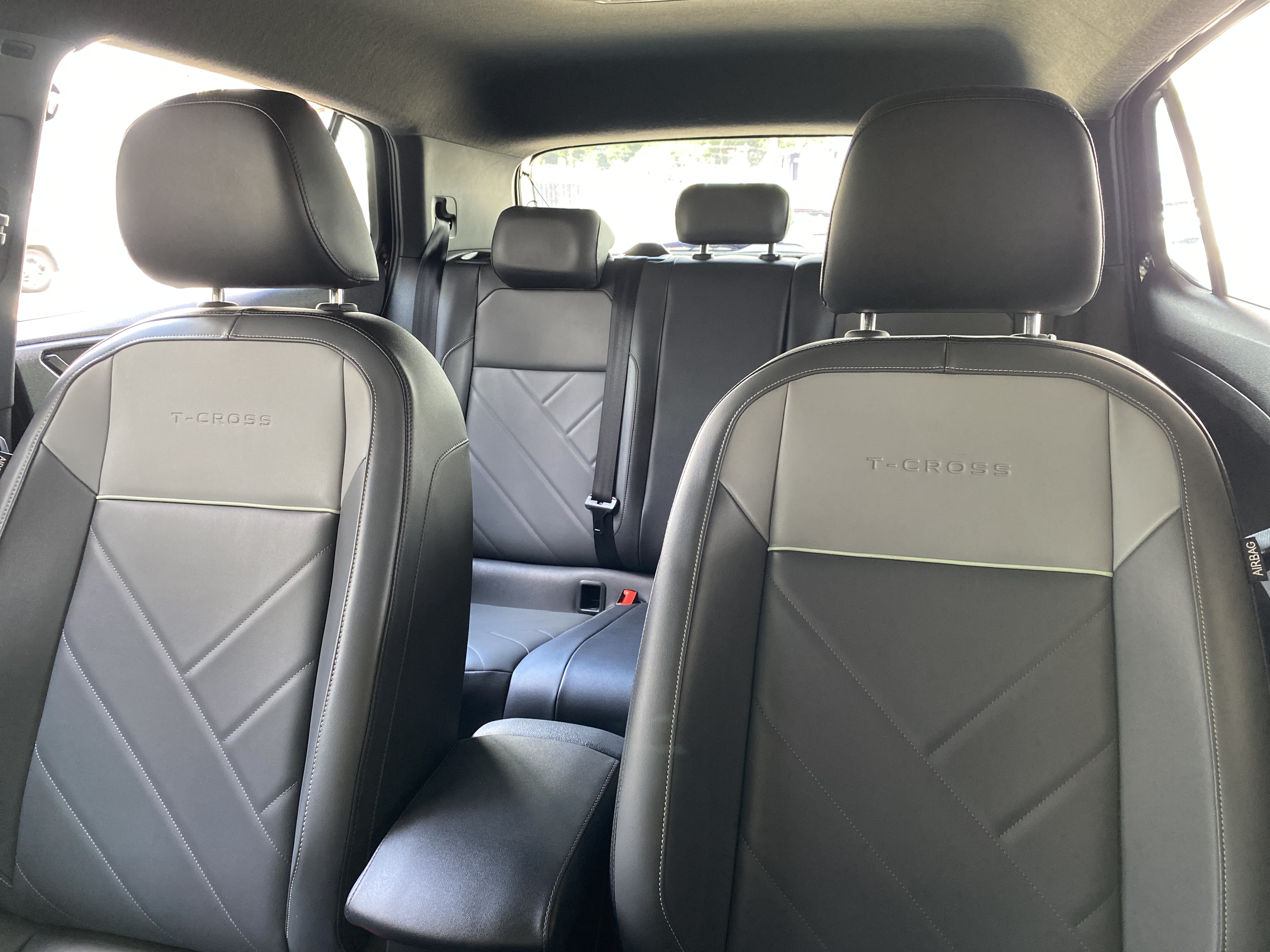 VW - Volkswagen-T-Cross-1.0 200 TSI Comfortline (Aut) (Flex)