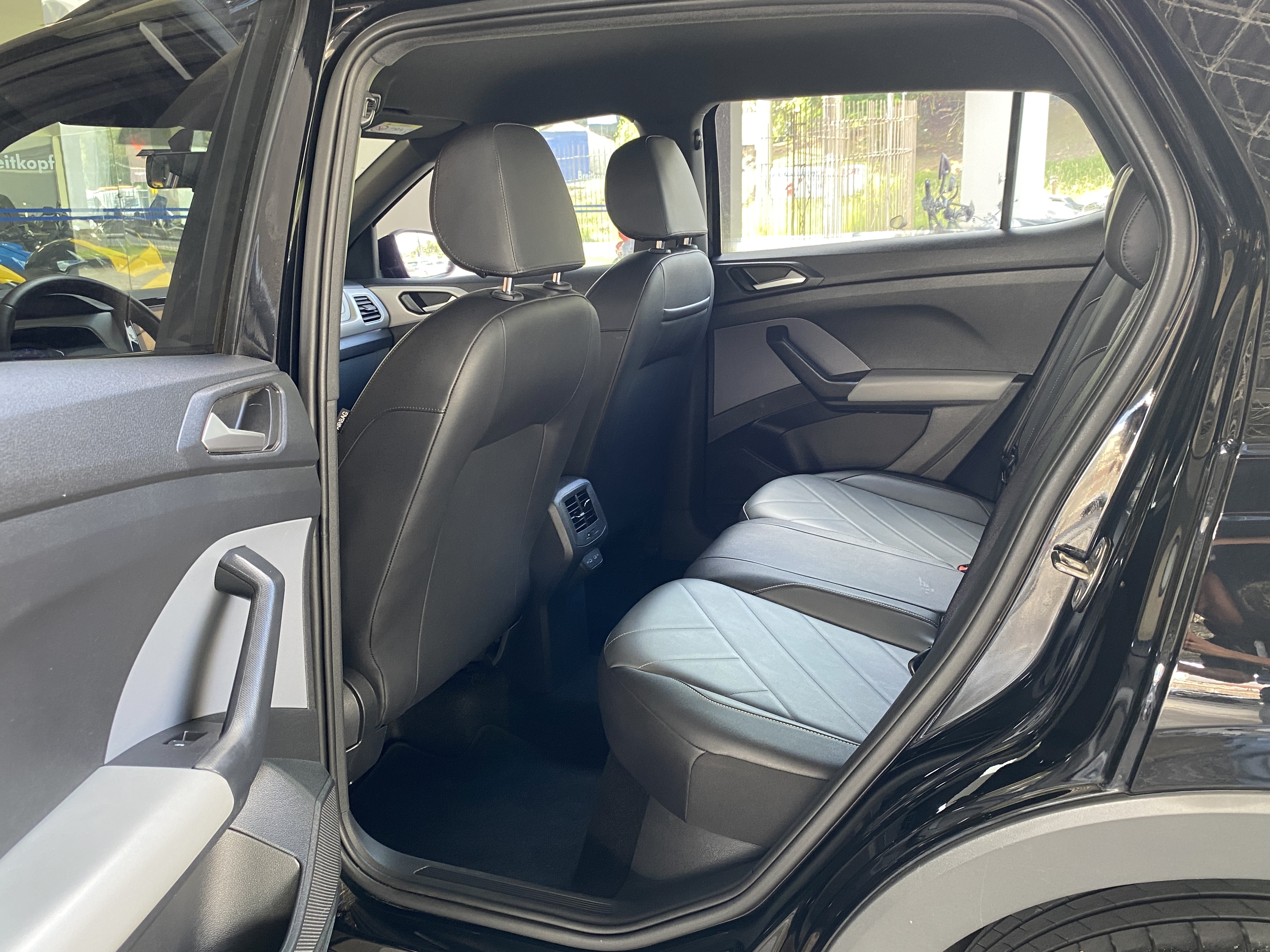 VW - Volkswagen-T-Cross-1.0 200 TSI Comfortline (Aut) (Flex)