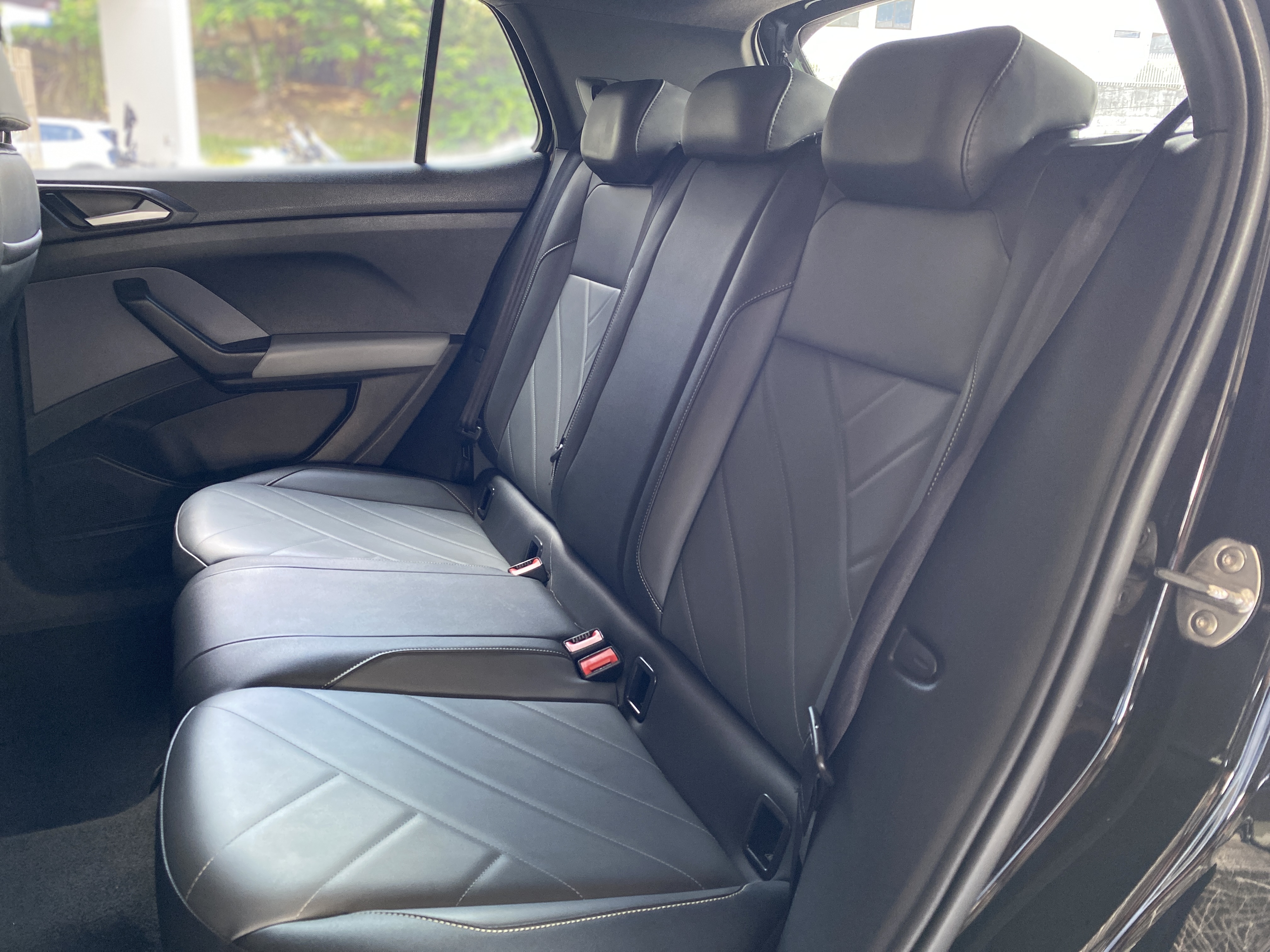 VW - Volkswagen-T-Cross-1.0 200 TSI Comfortline (Aut) (Flex)