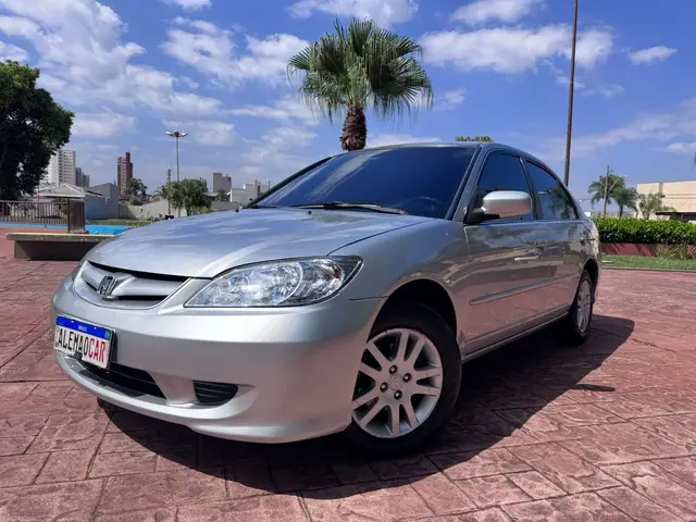Carro Honda Civic 2006 Sedan LX 1.7 16V (Aut)
