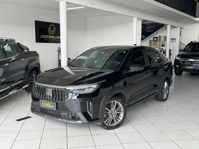 Carro Fiat Fastback 2026 Turbo 200