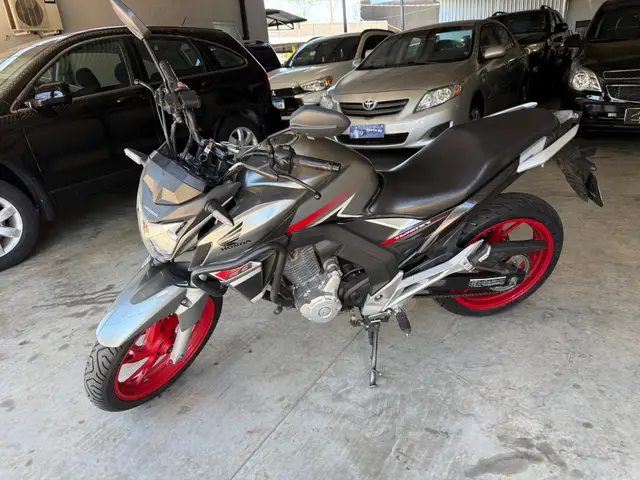 Moto Honda CB 250F Twister 2018 Standard