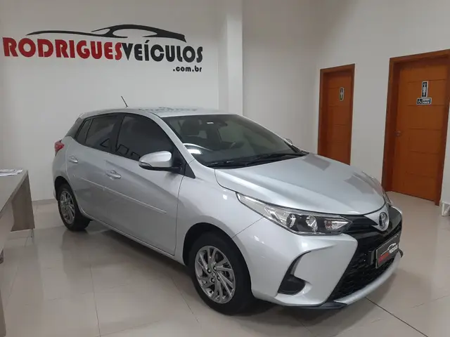 Carro Toyota Yaris 2023 XS 1.5 (Flex) (Aut)