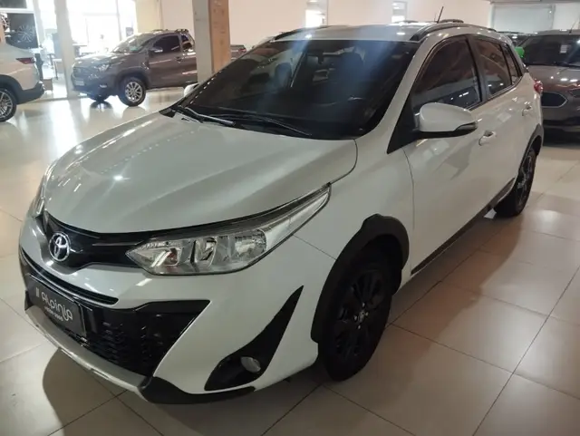 Carro Toyota Yaris 2019 X-Way 1.5 CVT (Flex)
