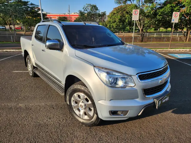Carro Chevrolet S10 Cabine Dupla 2013 S10 LTZ 2.4 4x2 (Cab Dupla) (Flex)