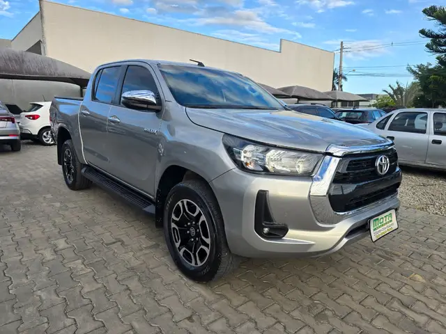 Carro Toyota Hilux Cabine Dupla 2024 SRV 4x4 2.8 Diesel