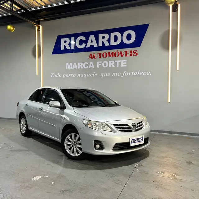 Carro Toyota Corolla 2014 2.0 Altis Multi-Drive S (Flex)