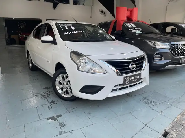 Carro Nissan Versa 2017 1.6 16V SV FlexStart CVT (Flex)