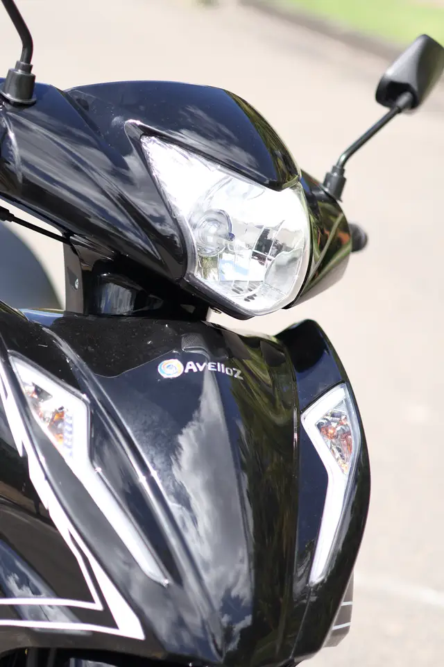 Moto Avelloz AZ 2026 125 ALFA