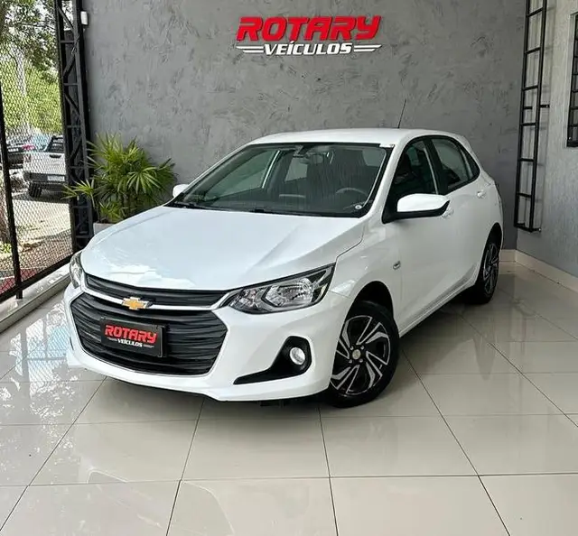 Carro Chevrolet Onix 2025 LT 1.0