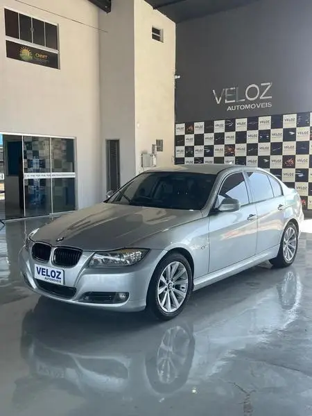 Carro BMW 320i 2010 320i 2.0 16V