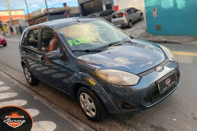 Carro Ford Fiesta Hatch 2011 1.0 (Flex)