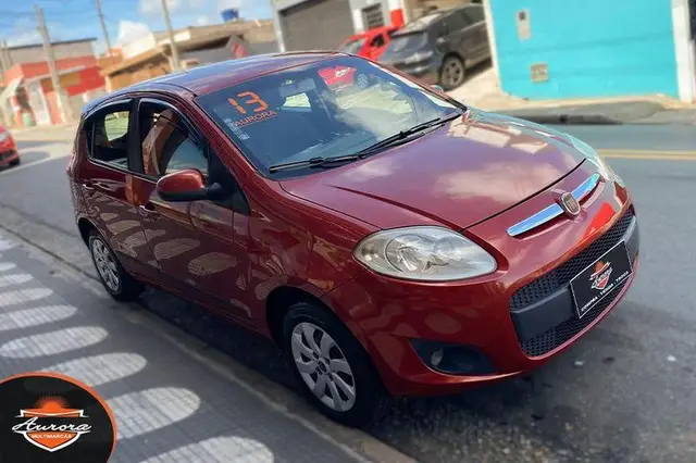 Carro Fiat Palio 2013 Attractive 1.4 8V (Flex)