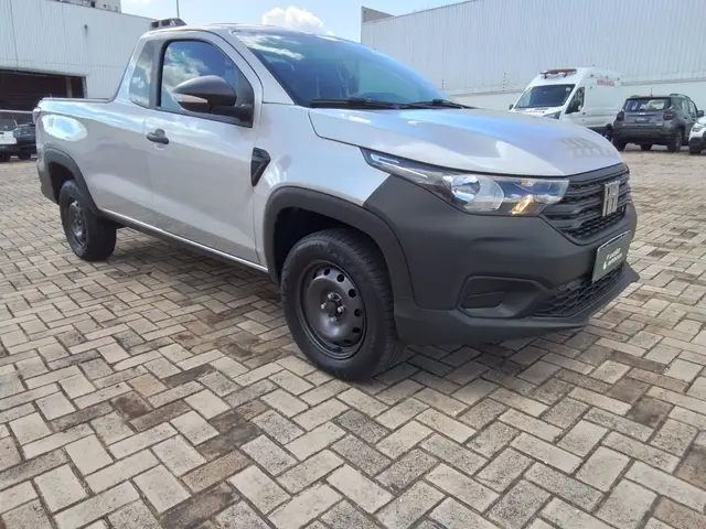 Carro Fiat Strada 2025 Endurance 1.3 Flex 8V CS