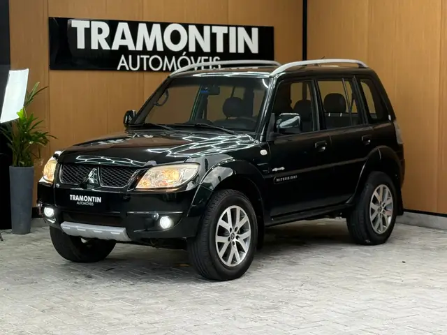 Carro Mitsubishi Pajero TR4 2013 2.0 16V 4X4 (Flex) (Aut)