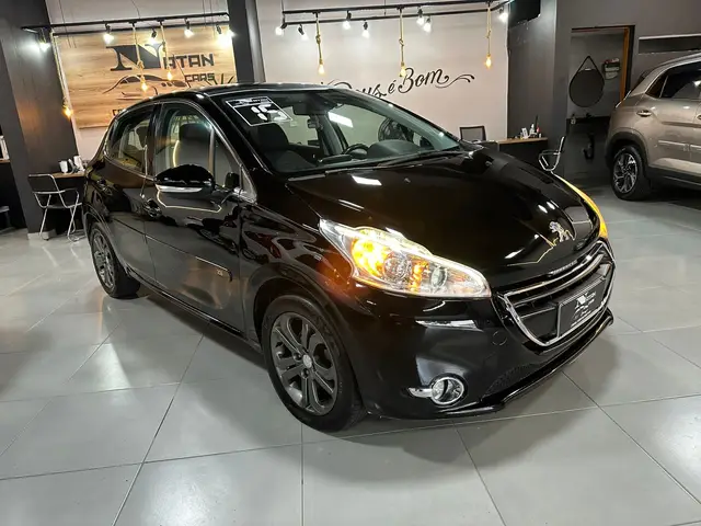 Carro Peugeot 208 2015 Griffe  1.6 16V (Flex) (Aut)