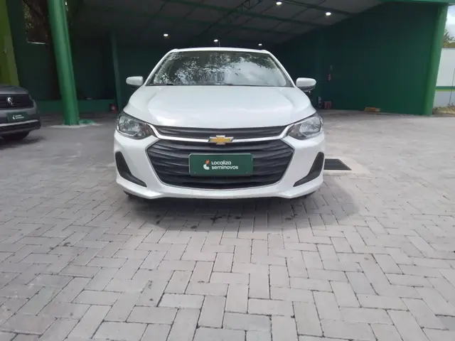 Carro Chevrolet Onix Plus 2023 LT 1.0