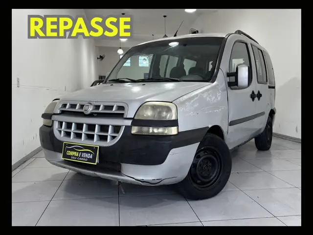 Carro Fiat Doblò 2009 HLX 1.8 8V (Flex)