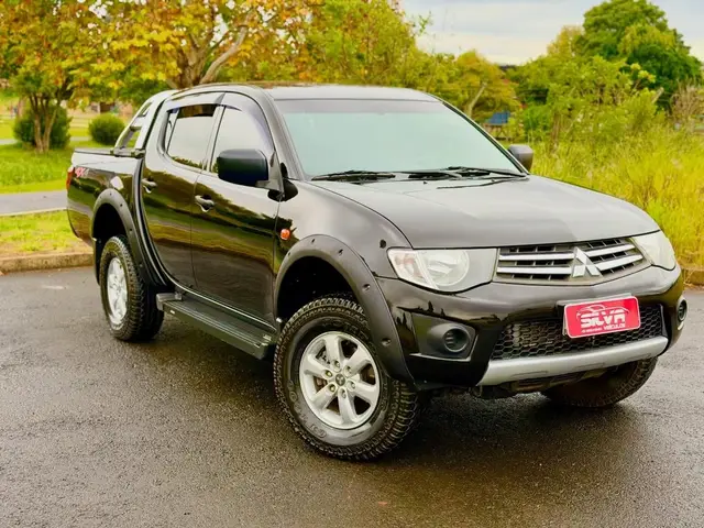Carro Mitsubishi L200 Triton Sport 2015 3.2 Di-D 4x4 GLS