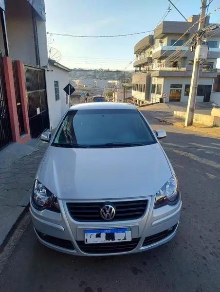 Carro Volkswagen Polo Sedan 2008 1.6 8V (Flex)