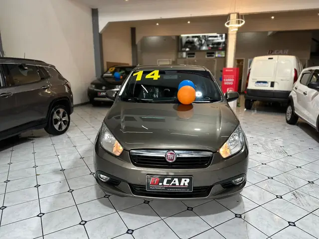 Carro Fiat Grand Siena 2014 Essence 1.6 16V (Flex)