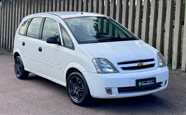 Carro Chevrolet Meriva 2010 Joy 1.4 (Flex)