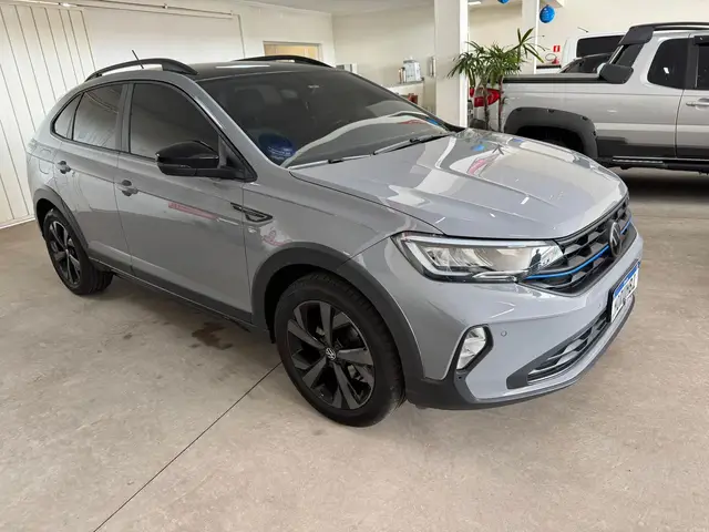 Carro Volkswagen Nivus 2023 Highline 200 TSI