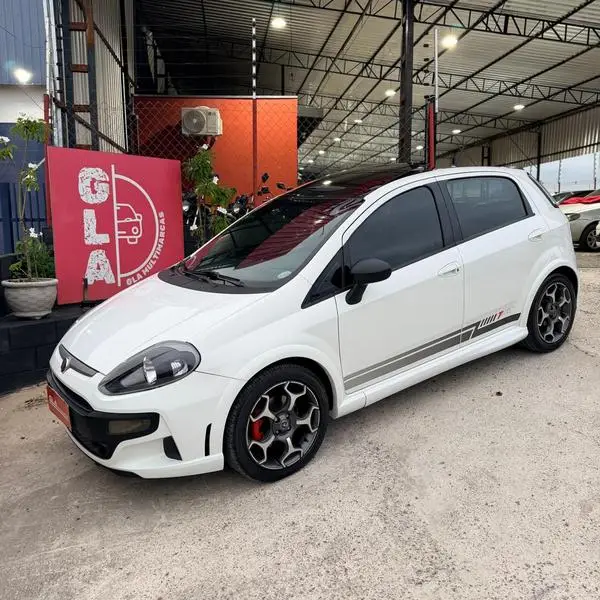 Carro Fiat Punto 2014 Attractive 1.4 (Flex)