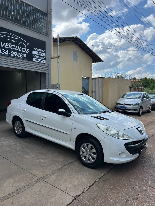 Carro Peugeot 207 Sedan 2012 207 Passion XR Sport 1.4 8V (flex)