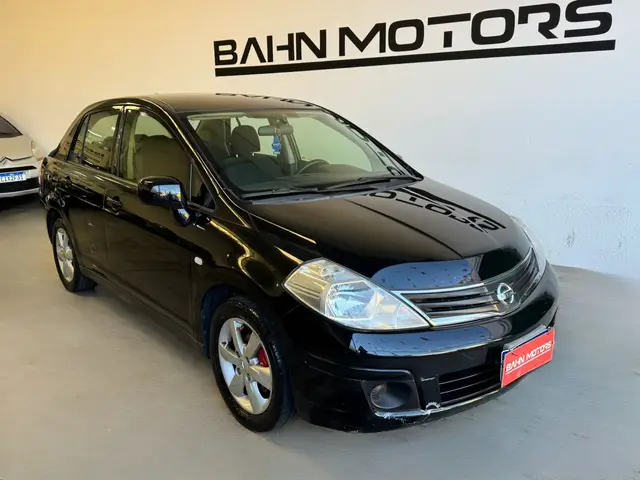Carro Nissan Tiida Sedan 2012 1.8 16V (Flex)
