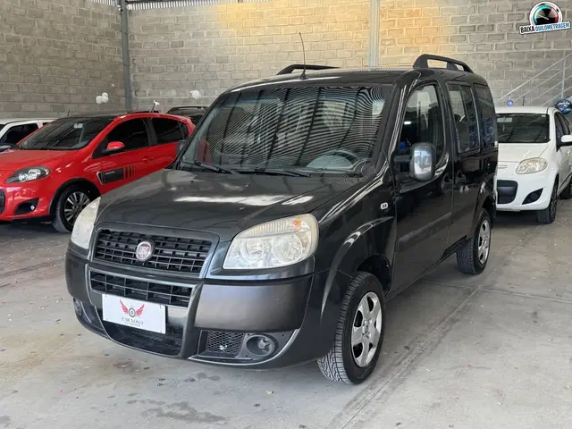 Carro Fiat Doblò 2011 ELX 1.4 8V (Flex)