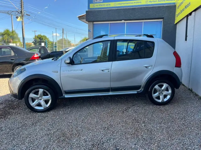 Carro Renault Sandero Stepway 2011 1.6 16V (Flex)