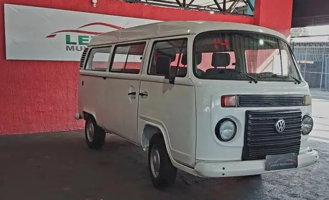 Carro Volkswagen Kombi 2014 Lotação 1.4 (Flex)