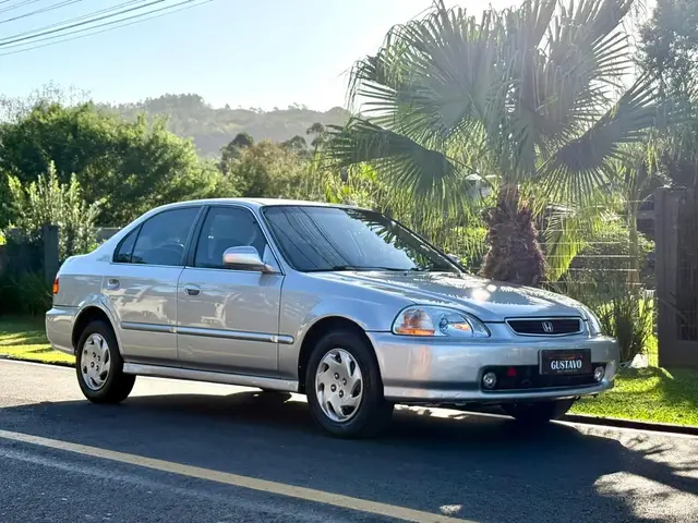 Carro Honda Civic 1998 Sedan LX 1.6 16V