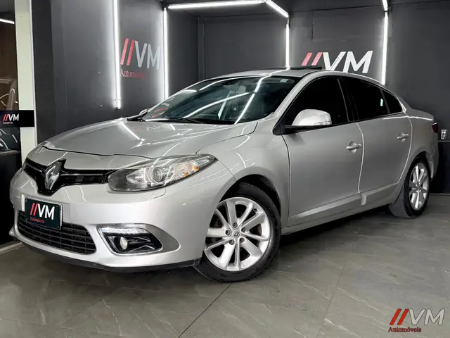 Carro Renault Fluence 2015 2.0 16V Privilege X-Tronic (Flex)