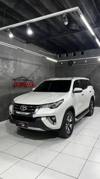 Carro Toyota Hilux Cabine Dupla 2020 Hilux 2.7 SR CD 4x2 (Flex)
